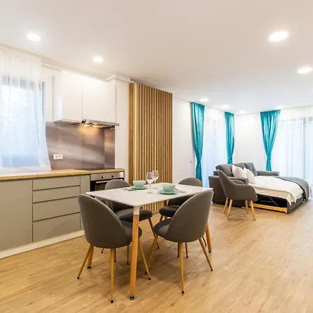 Arena Διαμέρισμα *